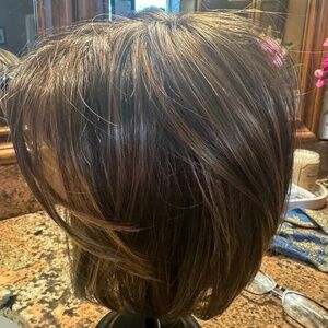 Raquel Welch wig